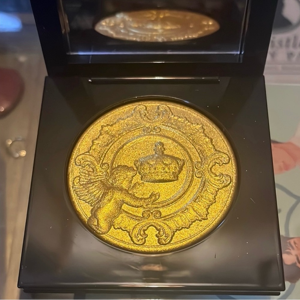 Pat McGrath Bridgerton Gold Highlighter Compact- NWOB